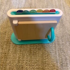 Lovevery Emotion Match Mirror & Card Set